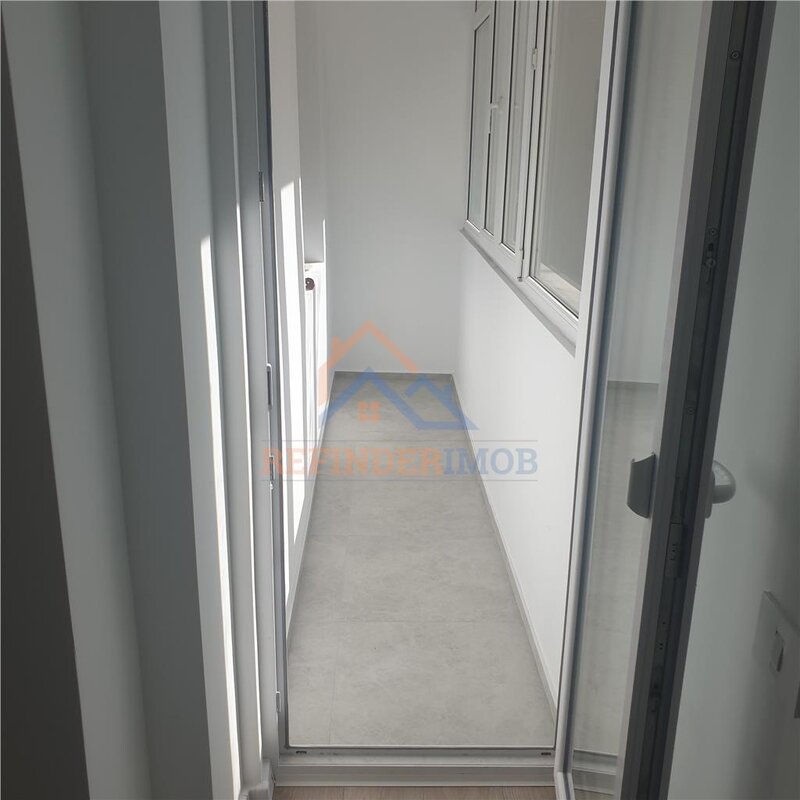 Prelungirea Ghencea, Metrou Raul Doamnei, vanzare apartament 3 camere.